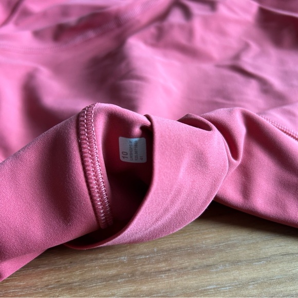 Lululemon salmon pink Leggings - Picture 8 of 14
